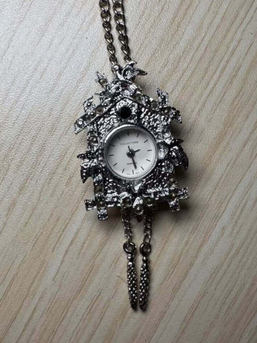 Vintage Cuckoo Clock Pendant Watch Necklace 26” Silver Tone